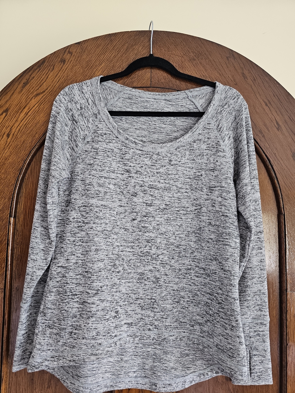 Athleta No Sweatin It Sharkbite Hi-low Top in Heathered Grey - Medium